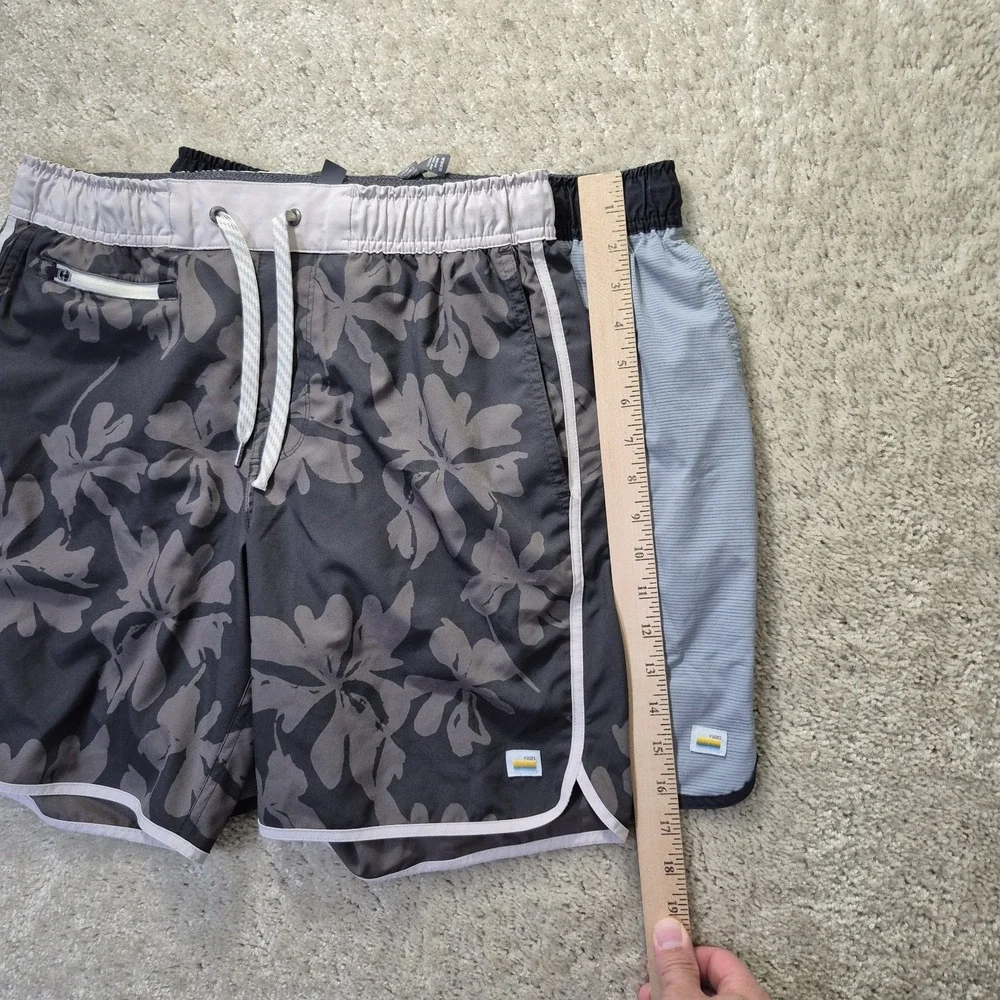 Vuori Banks Athletic Shorts Mens Small Lot Of 2 Performance Running Gym Hiking